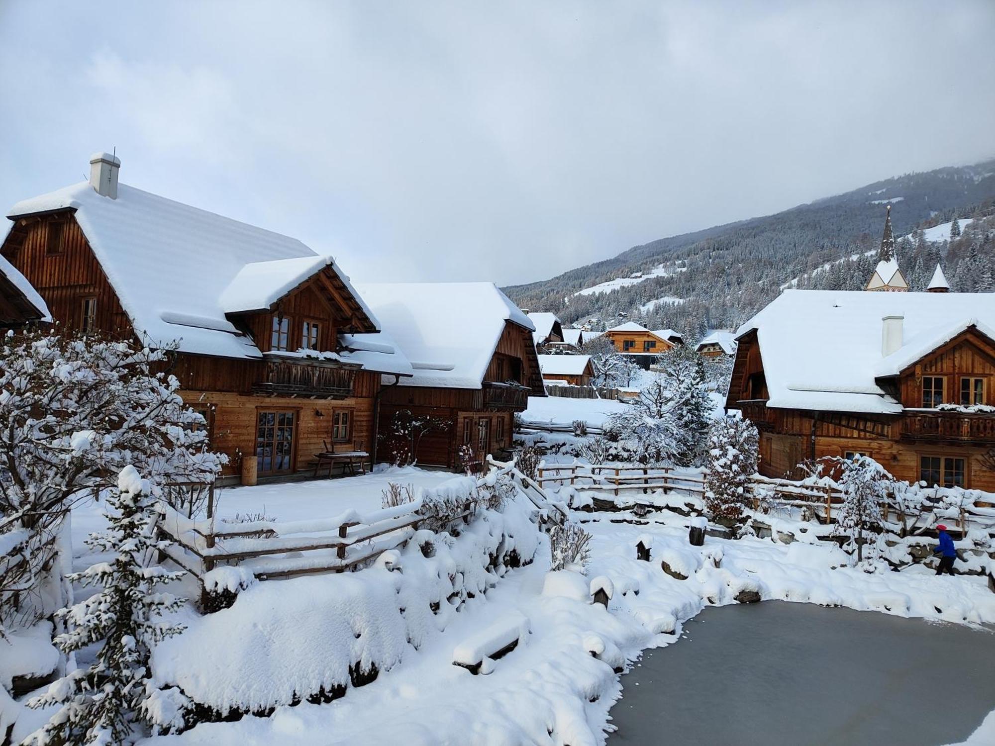St Martin Chalets ซังคท์มิคาอิลอิมลุงเกา ภายนอก รูปภาพ