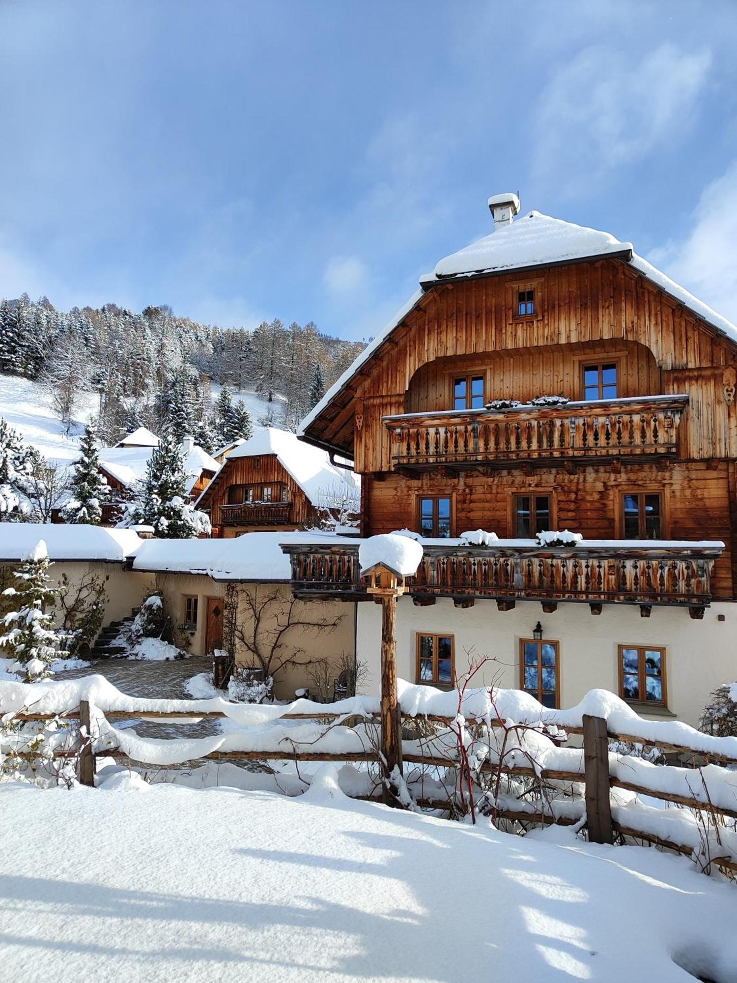 St Martin Chalets ซังคท์มิคาอิลอิมลุงเกา ภายนอก รูปภาพ