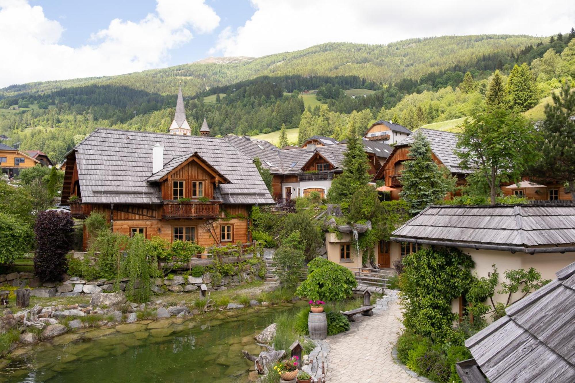 St Martin Chalets ซังคท์มิคาอิลอิมลุงเกา ภายนอก รูปภาพ