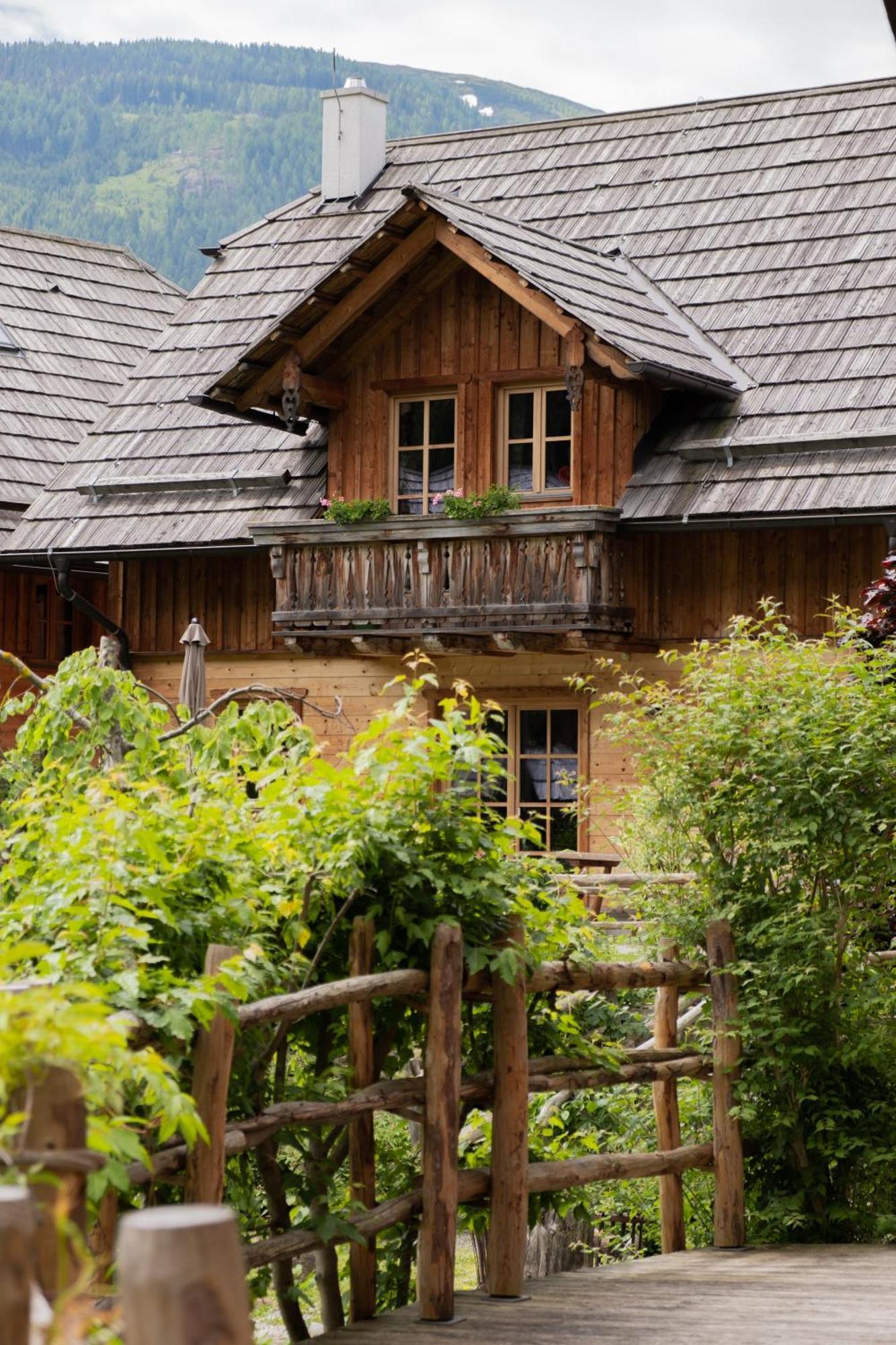 St Martin Chalets ซังคท์มิคาอิลอิมลุงเกา ภายนอก รูปภาพ