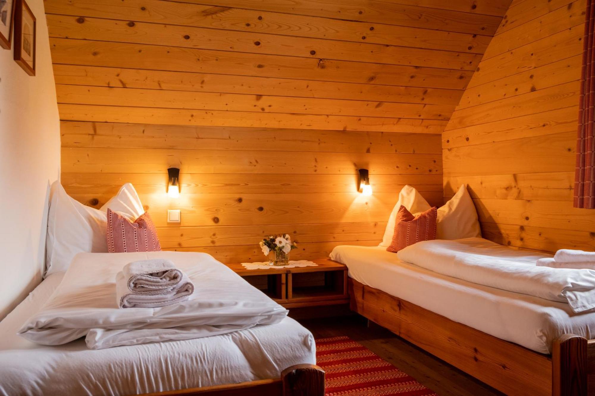 St Martin Chalets ซังคท์มิคาอิลอิมลุงเกา ภายนอก รูปภาพ