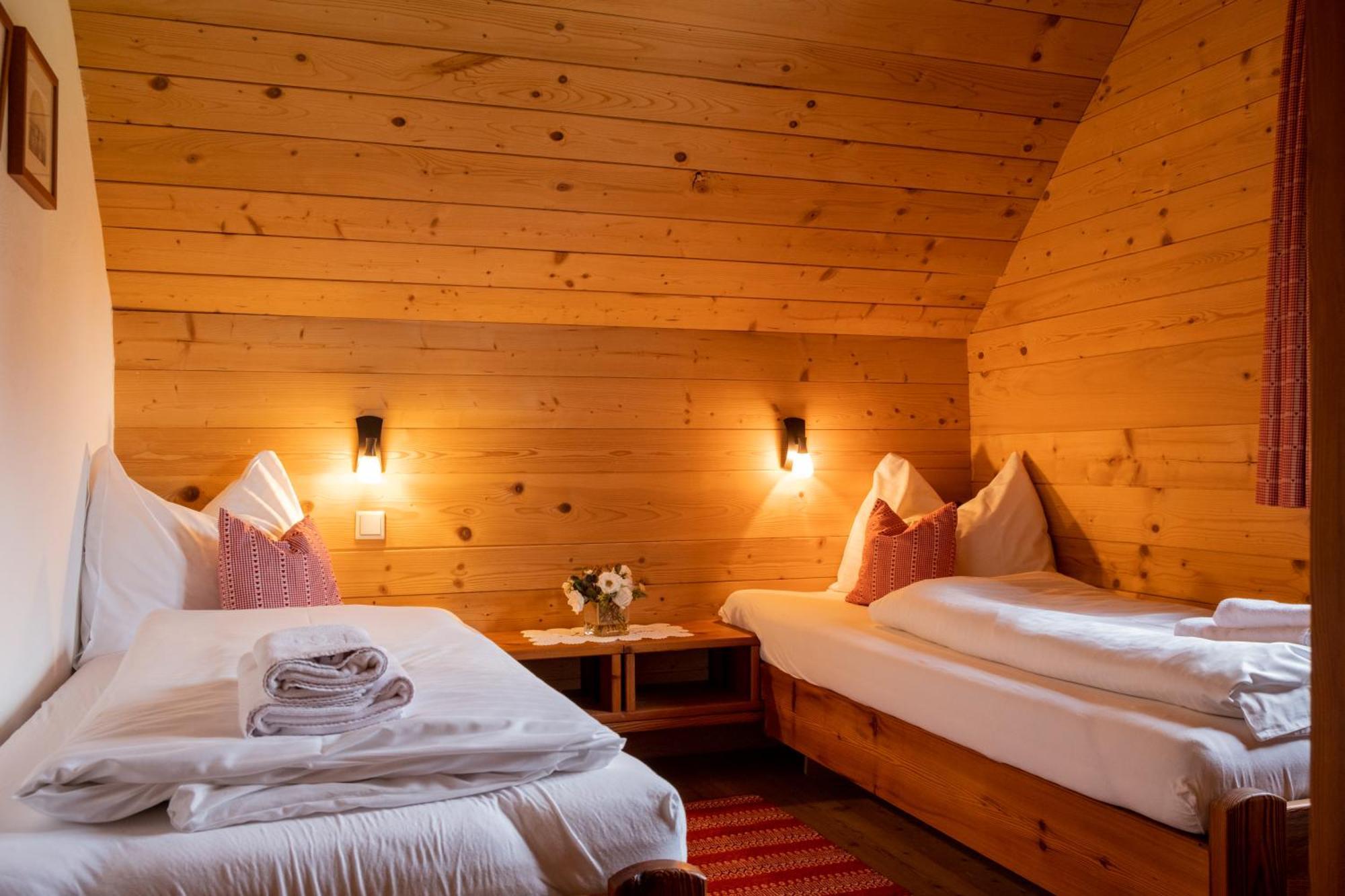St Martin Chalets ซังคท์มิคาอิลอิมลุงเกา ภายนอก รูปภาพ